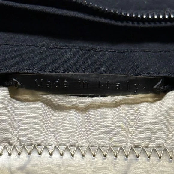 PRADA BLACK GORE-TEX BODY FOX FUR COLLAR WITH LOGO BELT COAT